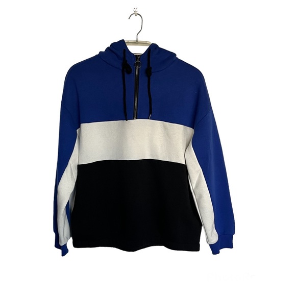 C’EST TOI Hoodie - Picture 3 of 11